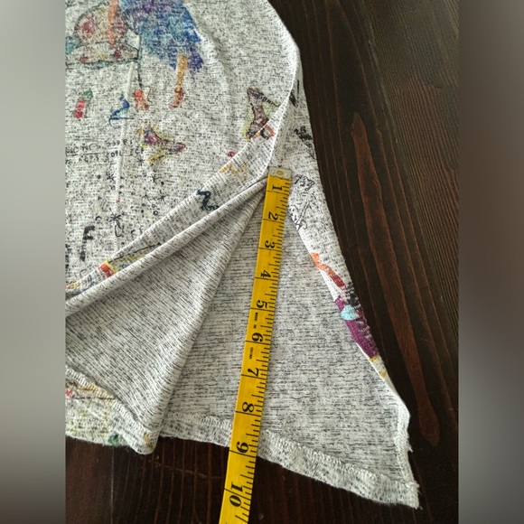 Inoah | Wearable Art | Asymmetrical Tunic | Drawing | Music | Fashion | Small - Picture 6 of 8